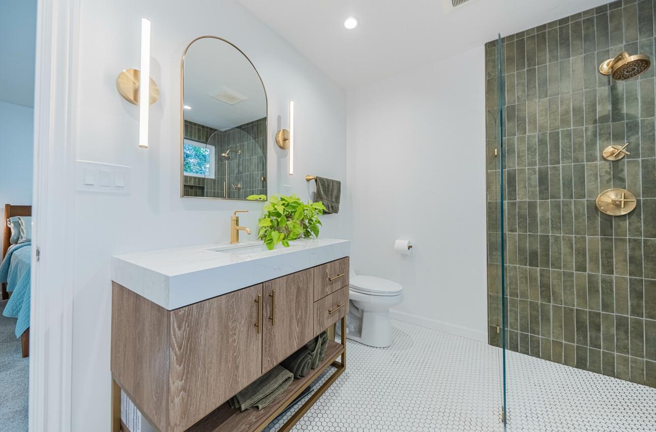 Detail Gallery Image 21 of 30 For 22585 Toreador Dr, Salinas,  CA 93908 - 3 Beds | 2 Baths