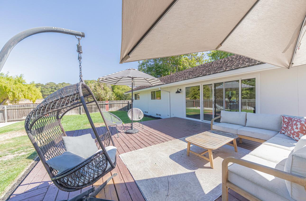 Detail Gallery Image 9 of 30 For 22585 Toreador Dr, Salinas,  CA 93908 - 3 Beds | 2 Baths
