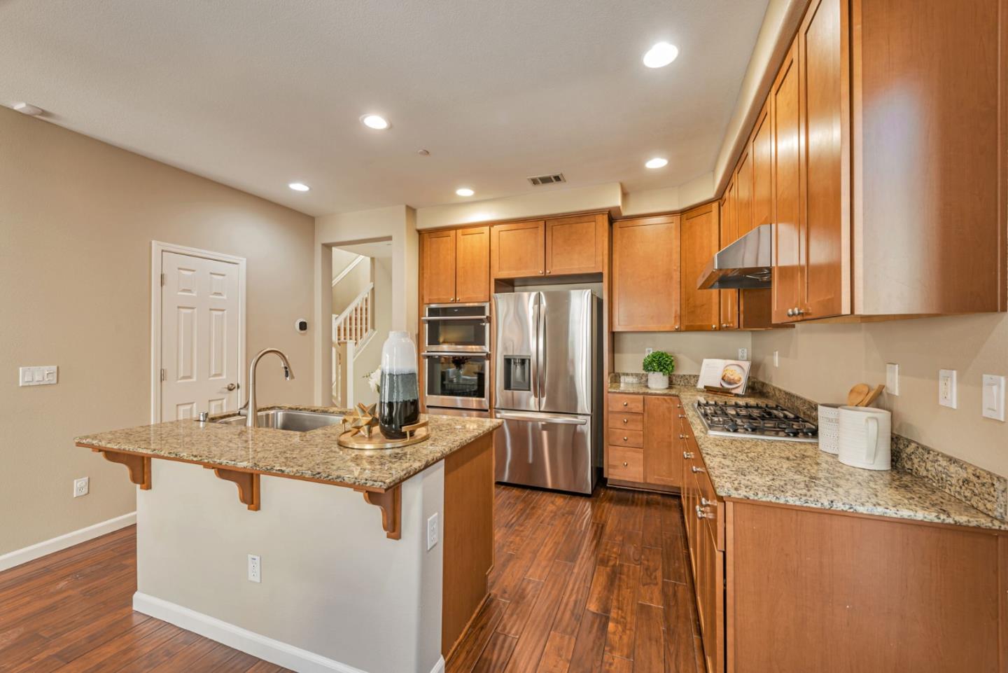 Detail Gallery Image 14 of 40 For 514 Bristle Grass Ter, Fremont,  CA 94539 - 3 Beds | 2/1 Baths