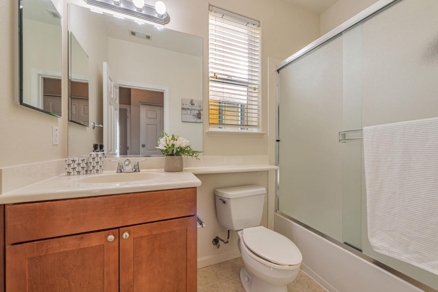 Detail Gallery Image 31 of 40 For 514 Bristle Grass Ter, Fremont,  CA 94539 - 3 Beds | 2/1 Baths