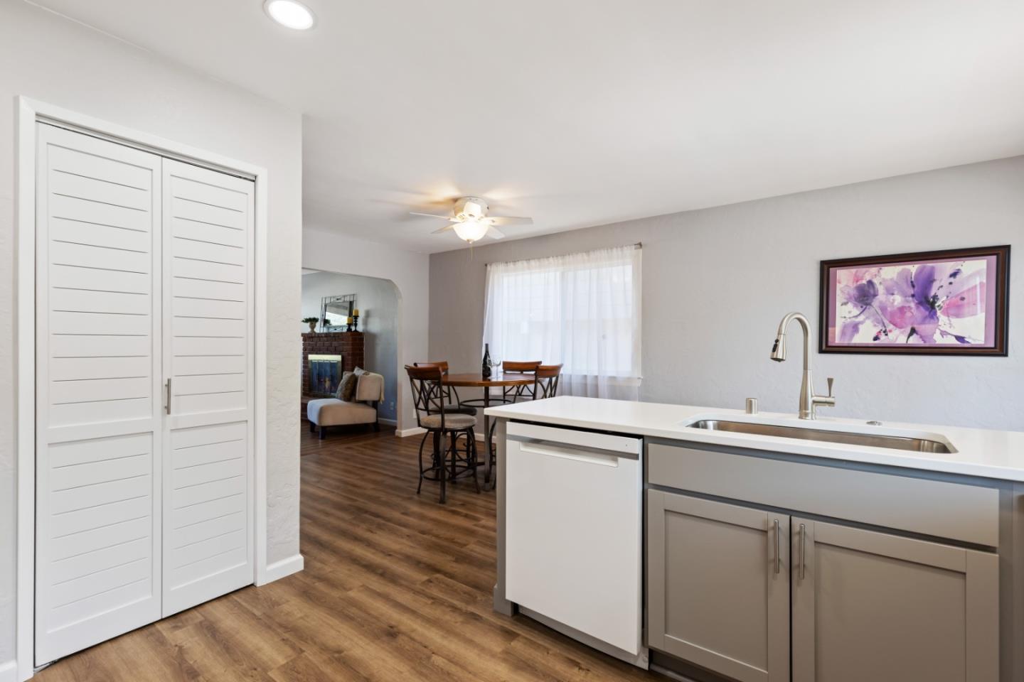 Detail Gallery Image 16 of 48 For 435 Monaco Ave, Union City,  CA 94587 - 4 Beds | 2/1 Baths
