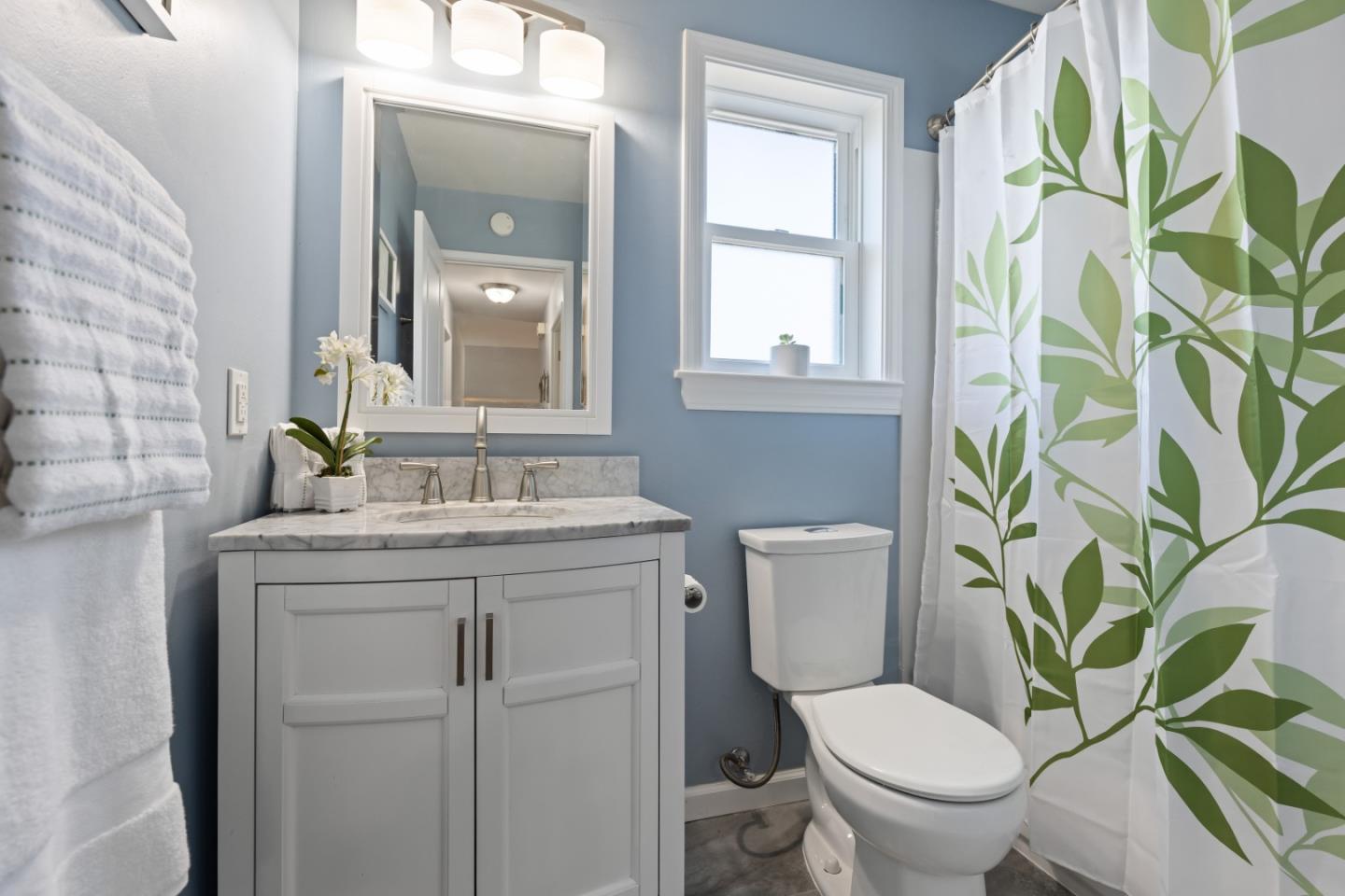 Detail Gallery Image 27 of 48 For 435 Monaco Ave, Union City,  CA 94587 - 4 Beds | 2/1 Baths