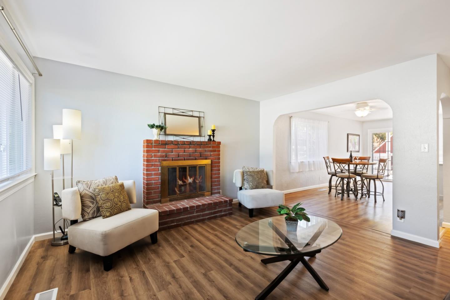 Detail Gallery Image 8 of 48 For 435 Monaco Ave, Union City,  CA 94587 - 4 Beds | 2/1 Baths