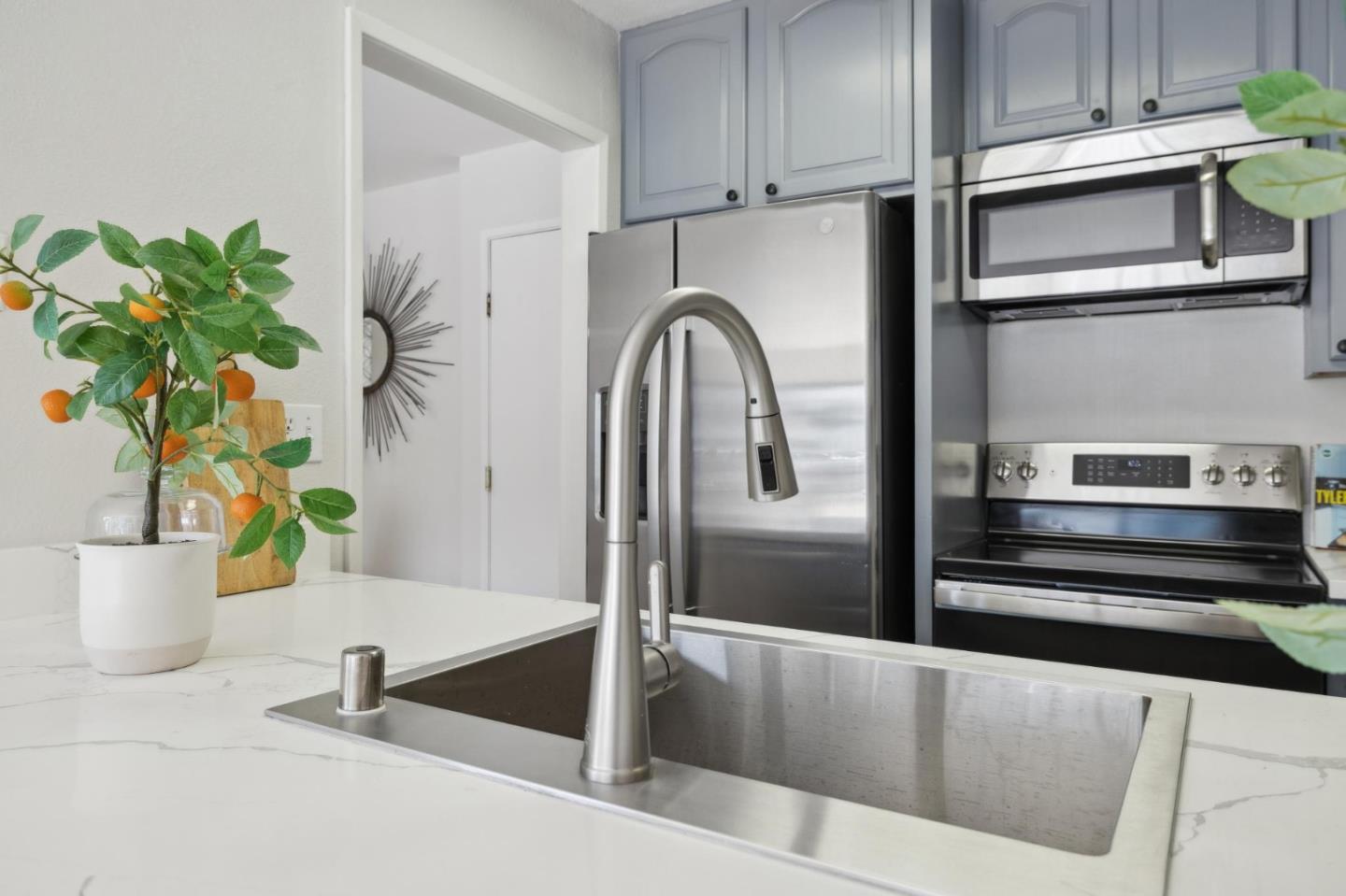 Detail Gallery Image 6 of 44 For 1550 Frontera Way #117,  Millbrae,  CA 94030 - 1 Beds | 1 Baths