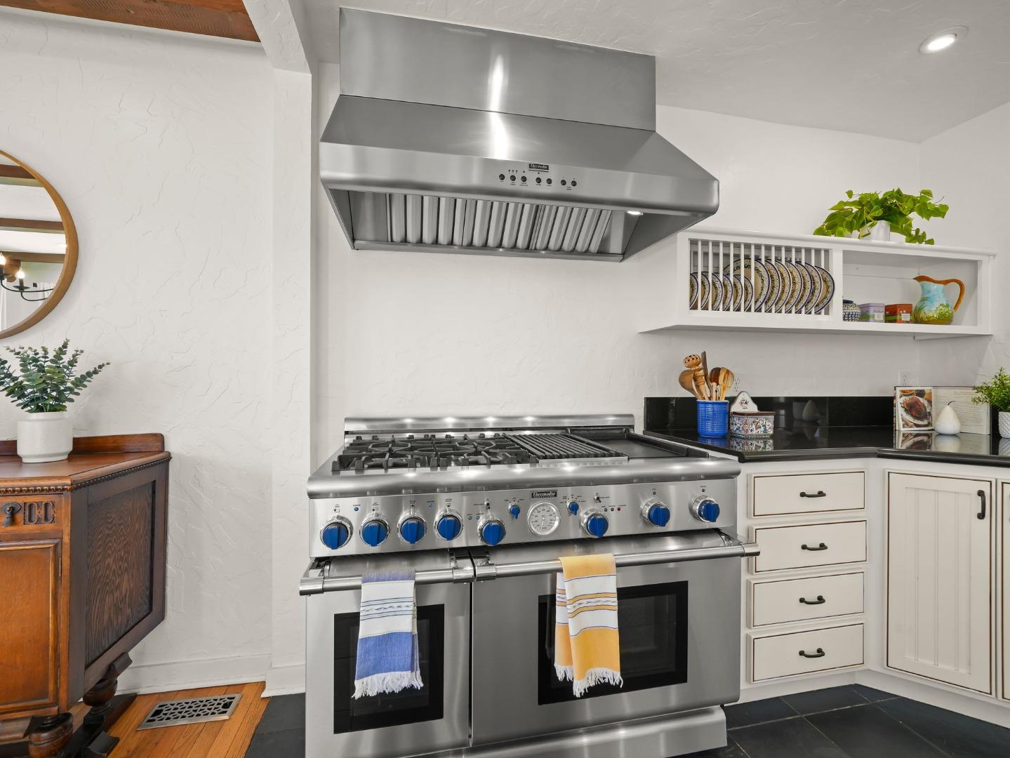 Detail Gallery Image 10 of 62 For 338 Gordon Ave, San Jose,  CA 95127 - 4 Beds | 2 Baths