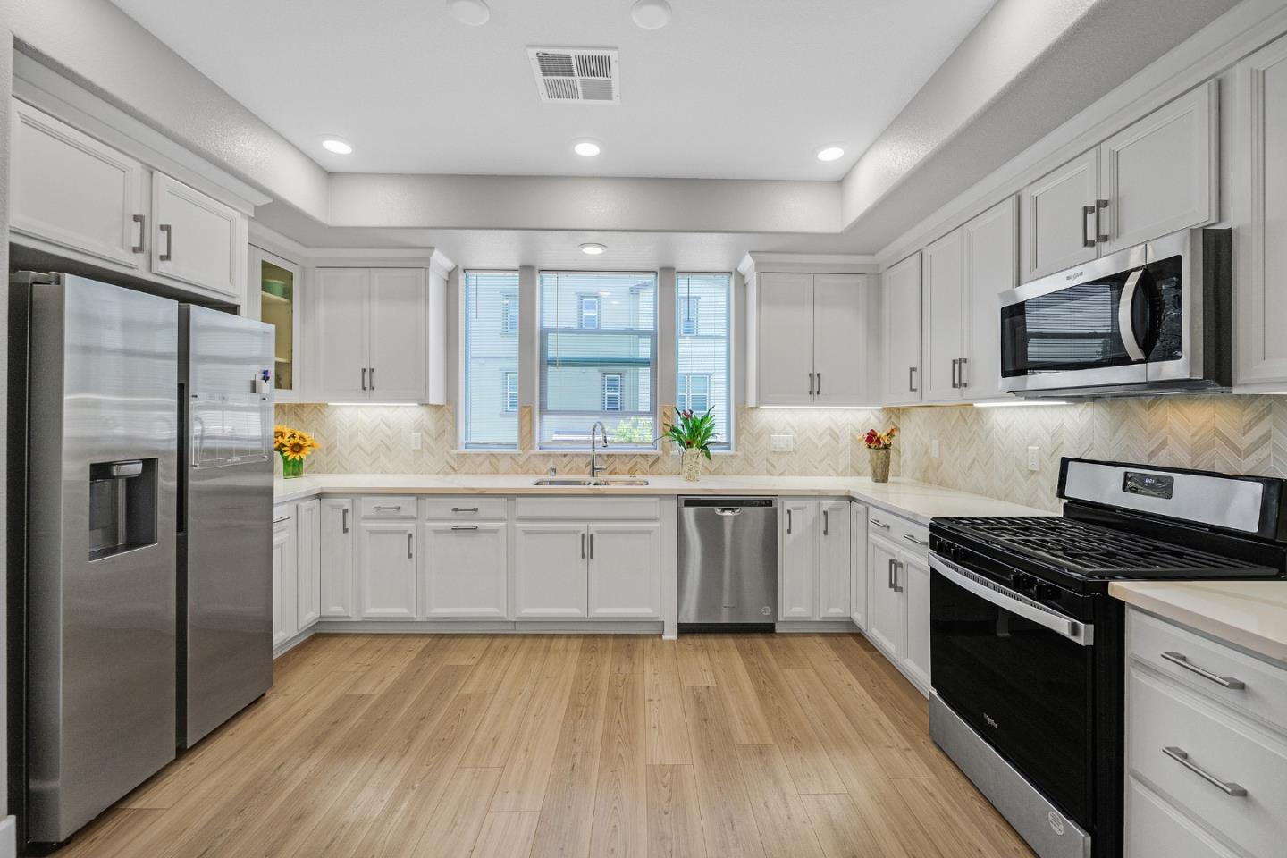Detail Gallery Image 11 of 42 For 47222 Mission Falls Ct, Fremont,  CA 94539 - 2 Beds | 2/1 Baths