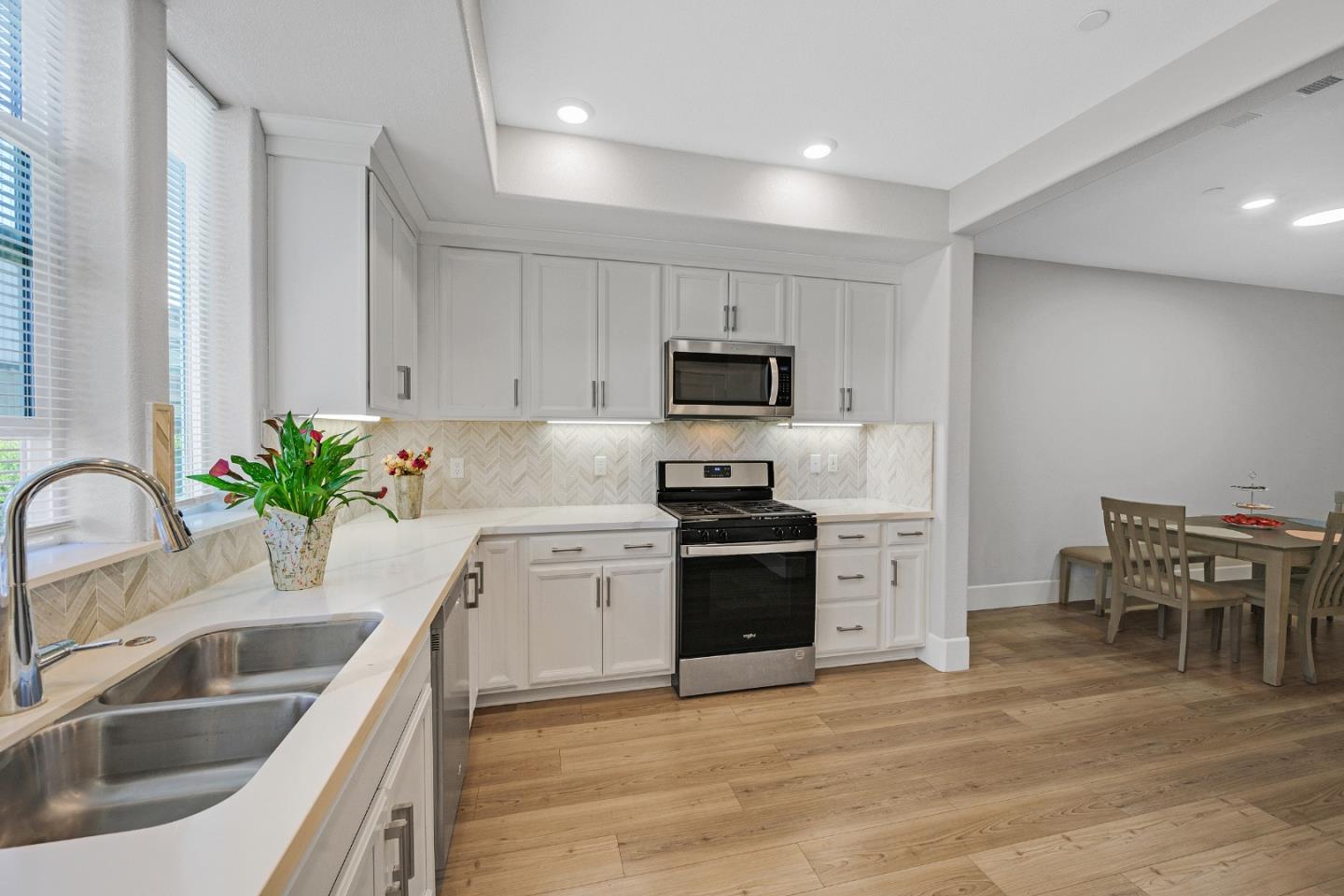 Detail Gallery Image 14 of 42 For 47222 Mission Falls Ct, Fremont,  CA 94539 - 2 Beds | 2/1 Baths