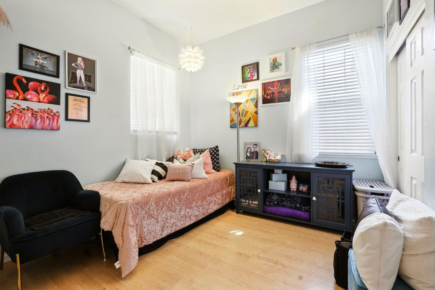 Detail Gallery Image 14 of 33 For 3100 Stonehurst Ct, El Dorado Hills,  CA 95762 - 3 Beds | 2/1 Baths
