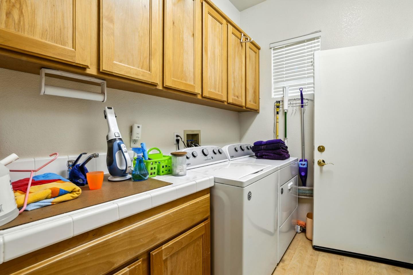 Detail Gallery Image 23 of 33 For 3100 Stonehurst Ct, El Dorado Hills,  CA 95762 - 3 Beds | 2/1 Baths