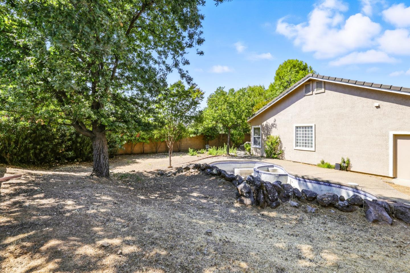 Detail Gallery Image 26 of 33 For 3100 Stonehurst Ct, El Dorado Hills,  CA 95762 - 3 Beds | 2/1 Baths