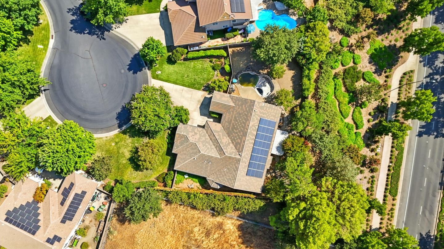 Detail Gallery Image 31 of 33 For 3100 Stonehurst Ct, El Dorado Hills,  CA 95762 - 3 Beds | 2/1 Baths