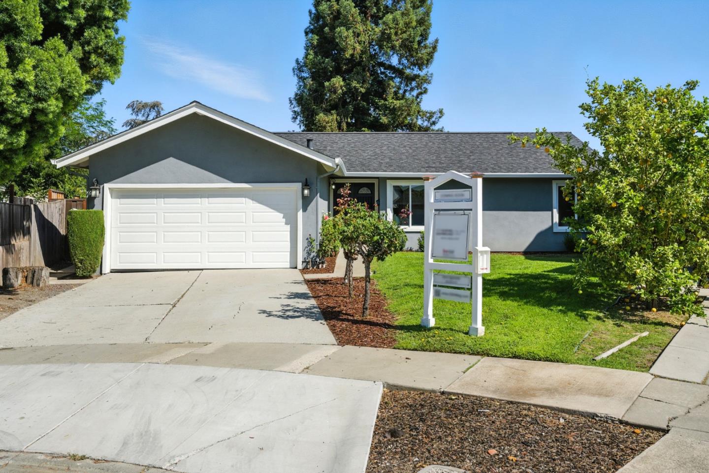 Detail Gallery Image 2 of 40 For 4284 Meg Dr, San Jose,  CA 95136 - 3 Beds | 2 Baths