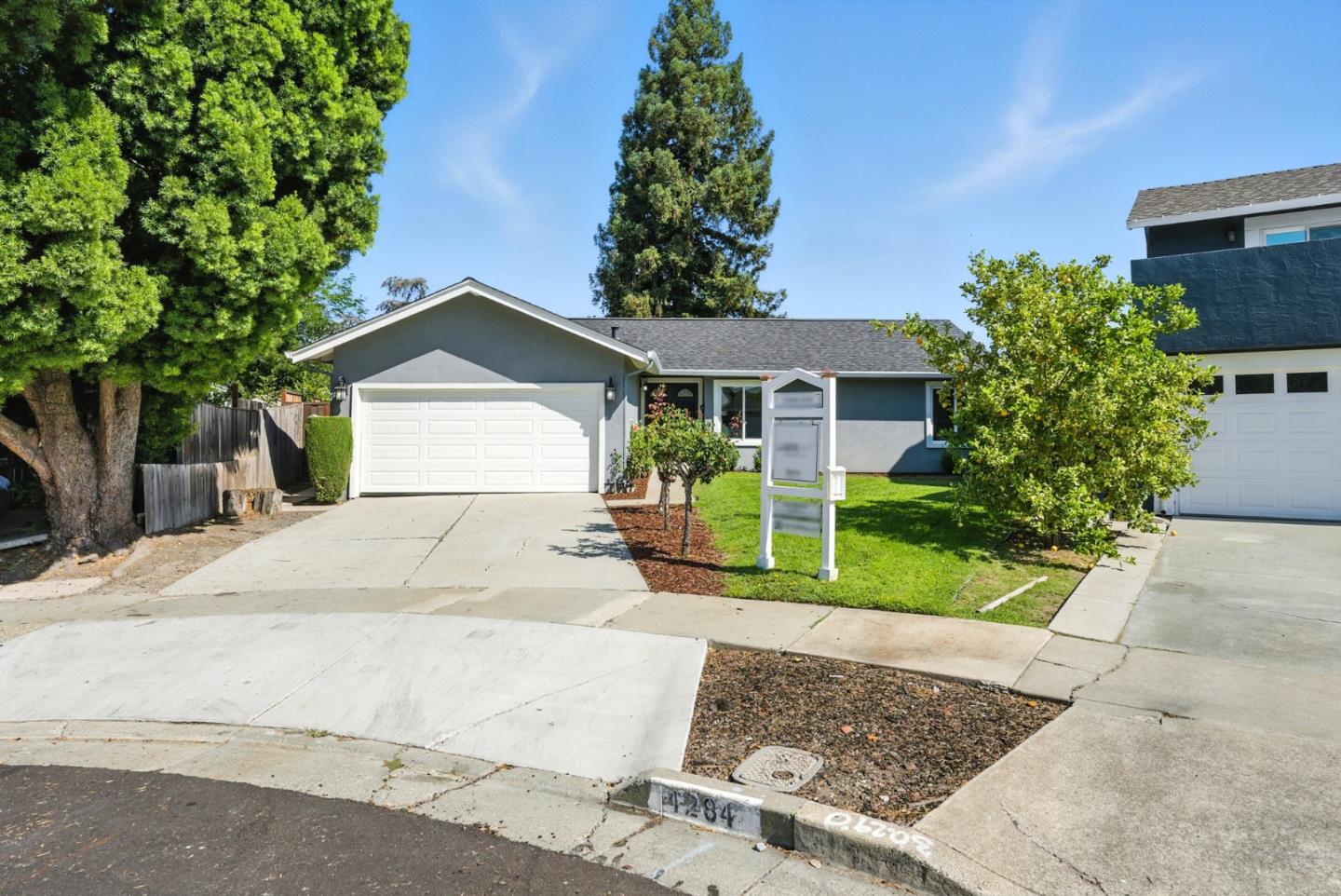 Detail Gallery Image 3 of 40 For 4284 Meg Dr, San Jose,  CA 95136 - 3 Beds | 2 Baths