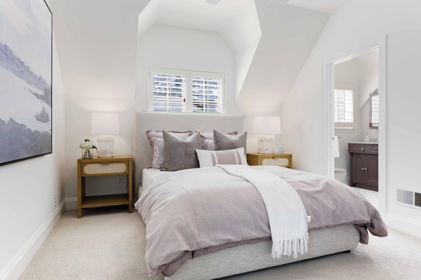 Detail Gallery Image 18 of 28 For 1641 Portola Ave, Palo Alto,  CA 94306 - 4 Beds | 3 Baths