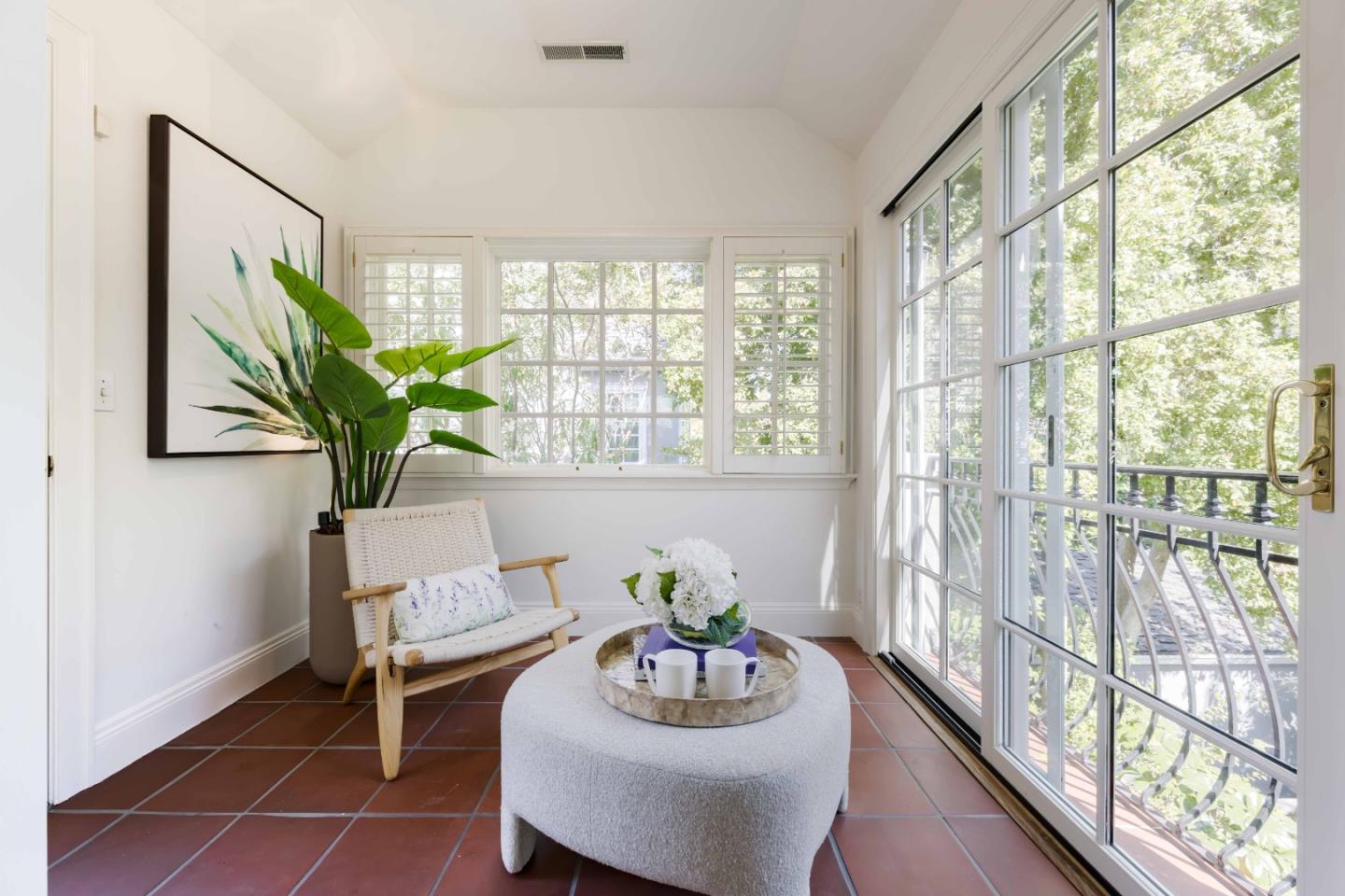 Detail Gallery Image 21 of 28 For 1641 Portola Ave, Palo Alto,  CA 94306 - 4 Beds | 3 Baths