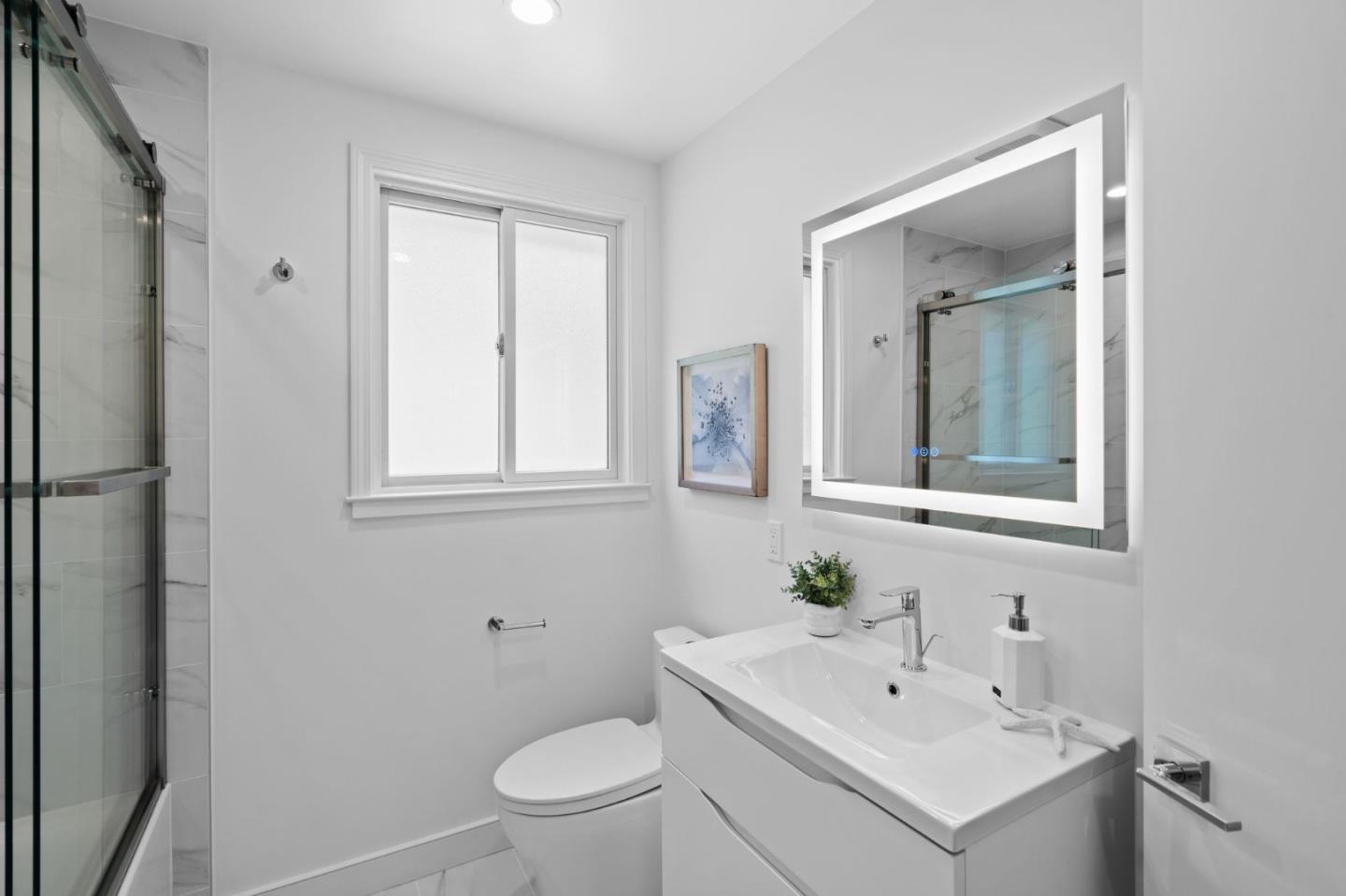 Detail Gallery Image 15 of 44 For 43 Aura Vis, Millbrae,  CA 94030 - 3 Beds | 4 Baths