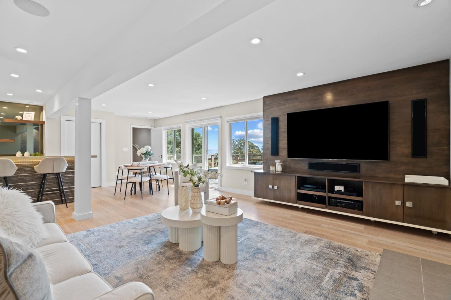 Detail Gallery Image 21 of 44 For 43 Aura Vis, Millbrae,  CA 94030 - 3 Beds | 4 Baths