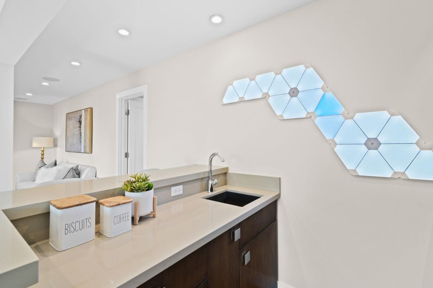 Detail Gallery Image 25 of 44 For 43 Aura Vis, Millbrae,  CA 94030 - 3 Beds | 4 Baths