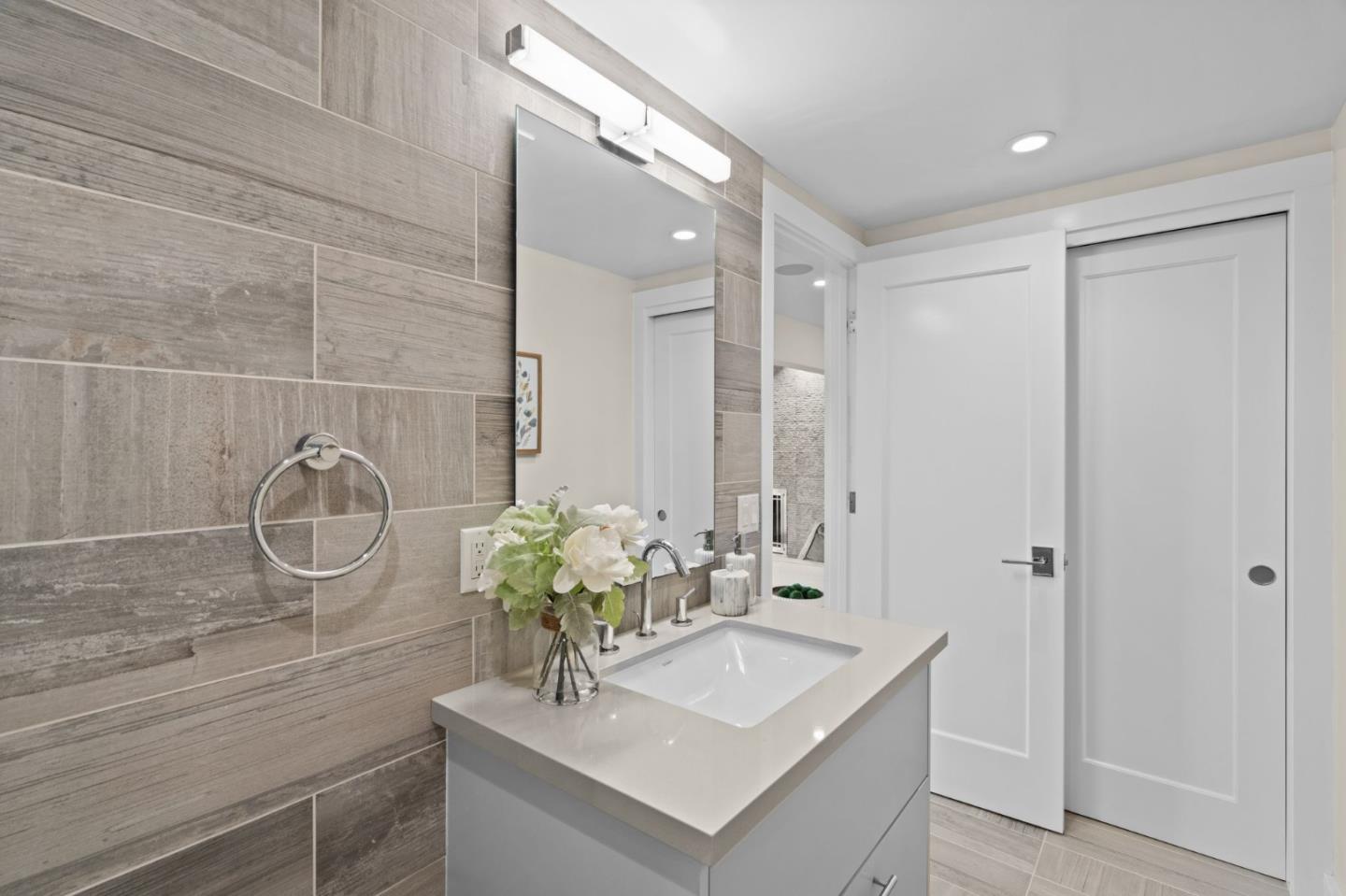 Detail Gallery Image 26 of 44 For 43 Aura Vis, Millbrae,  CA 94030 - 3 Beds | 4 Baths
