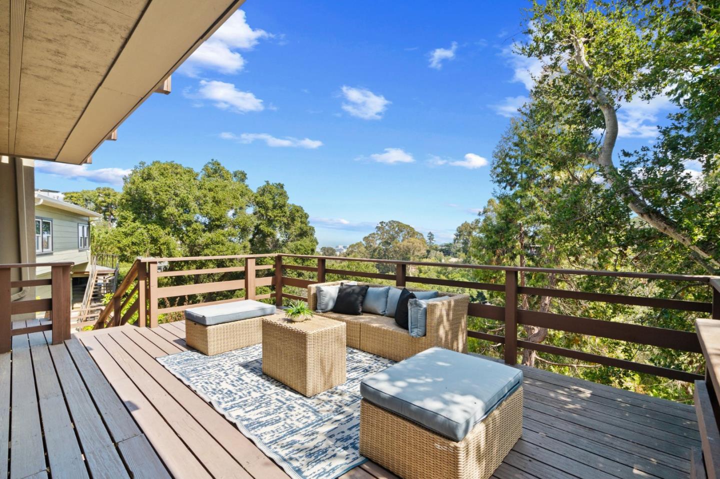 Detail Gallery Image 28 of 44 For 43 Aura Vis, Millbrae,  CA 94030 - 3 Beds | 4 Baths