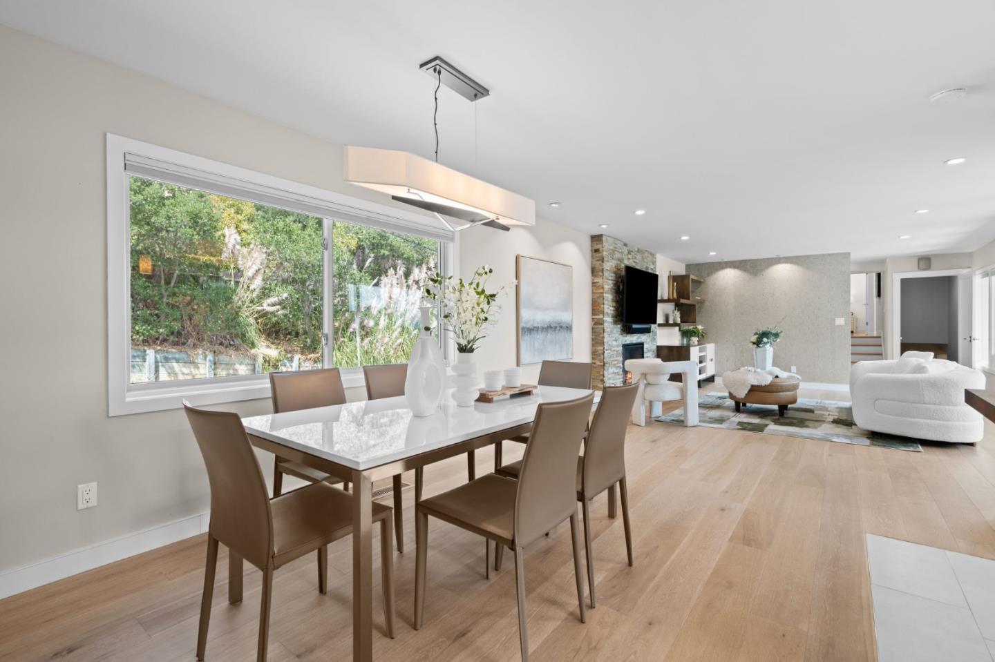Detail Gallery Image 3 of 44 For 43 Aura Vis, Millbrae,  CA 94030 - 3 Beds | 4 Baths