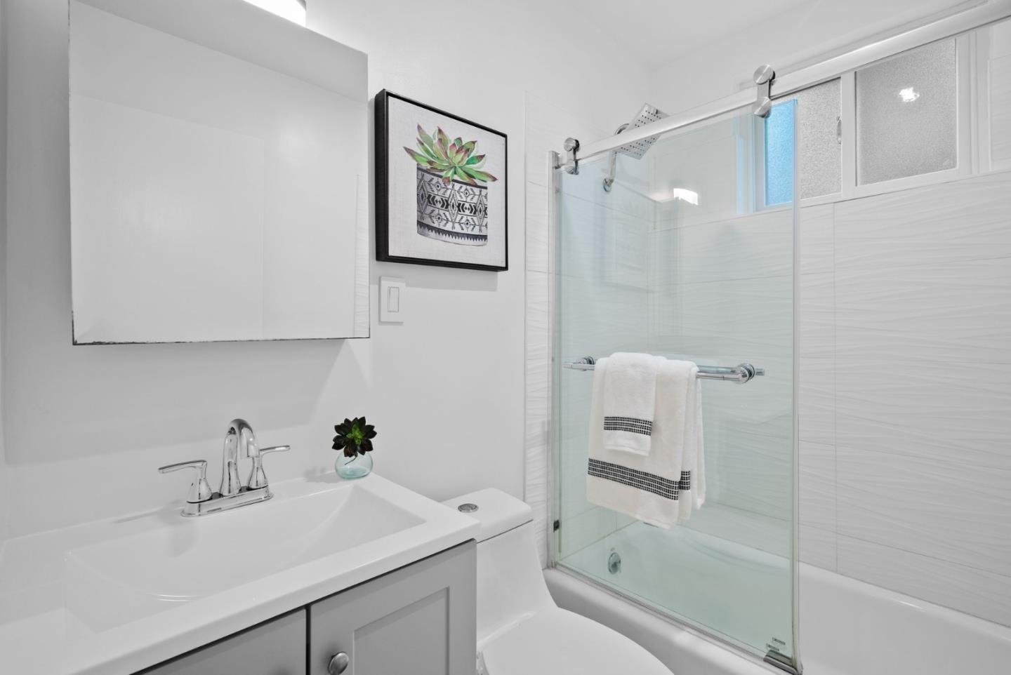 Detail Gallery Image 35 of 44 For 43 Aura Vis, Millbrae,  CA 94030 - 3 Beds | 4 Baths