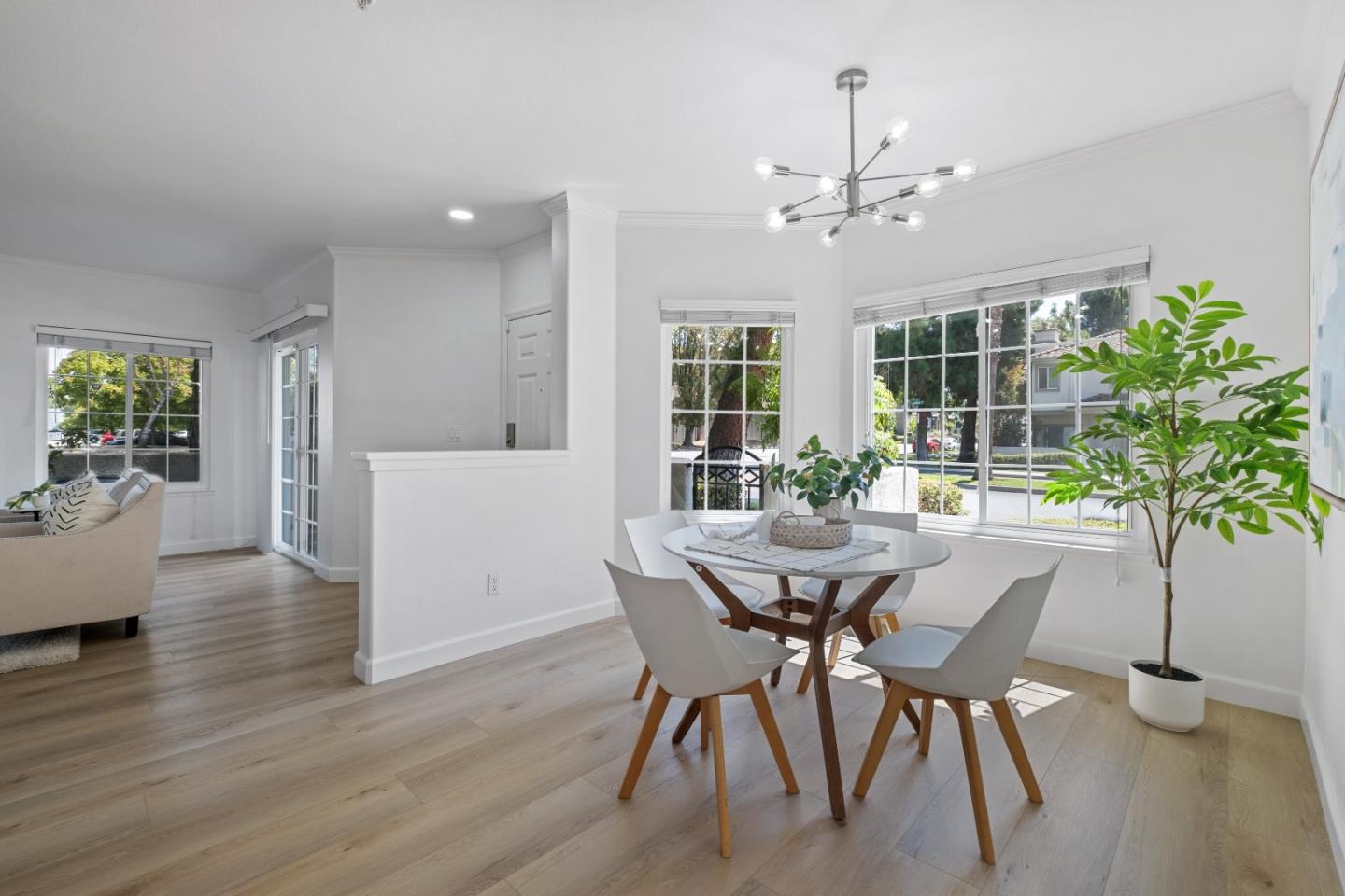 Detail Gallery Image 18 of 62 For 1895 Sheri Ann Cir, San Jose,  CA 95131 - 3 Beds | 2/1 Baths