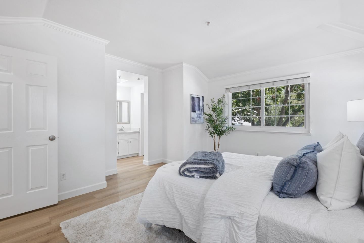 Detail Gallery Image 32 of 62 For 1895 Sheri Ann Cir, San Jose,  CA 95131 - 3 Beds | 2/1 Baths