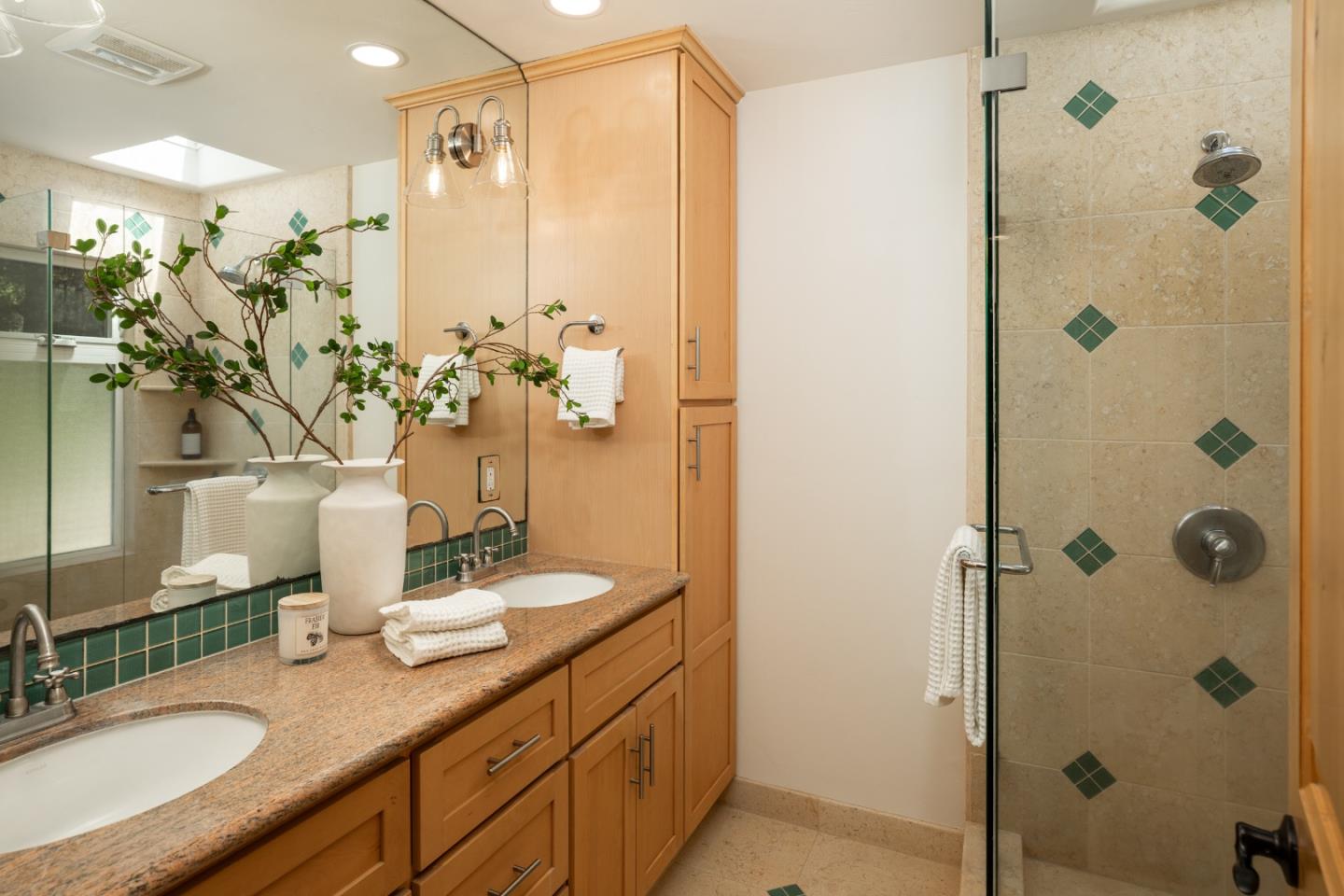 Detail Gallery Image 15 of 49 For 6932 Freedom Blvd, Aptos,  CA 95003 - 4 Beds | 3 Baths