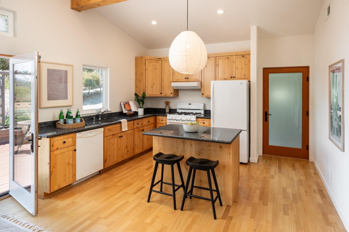 Detail Gallery Image 23 of 49 For 6932 Freedom Blvd, Aptos,  CA 95003 - 4 Beds | 3 Baths
