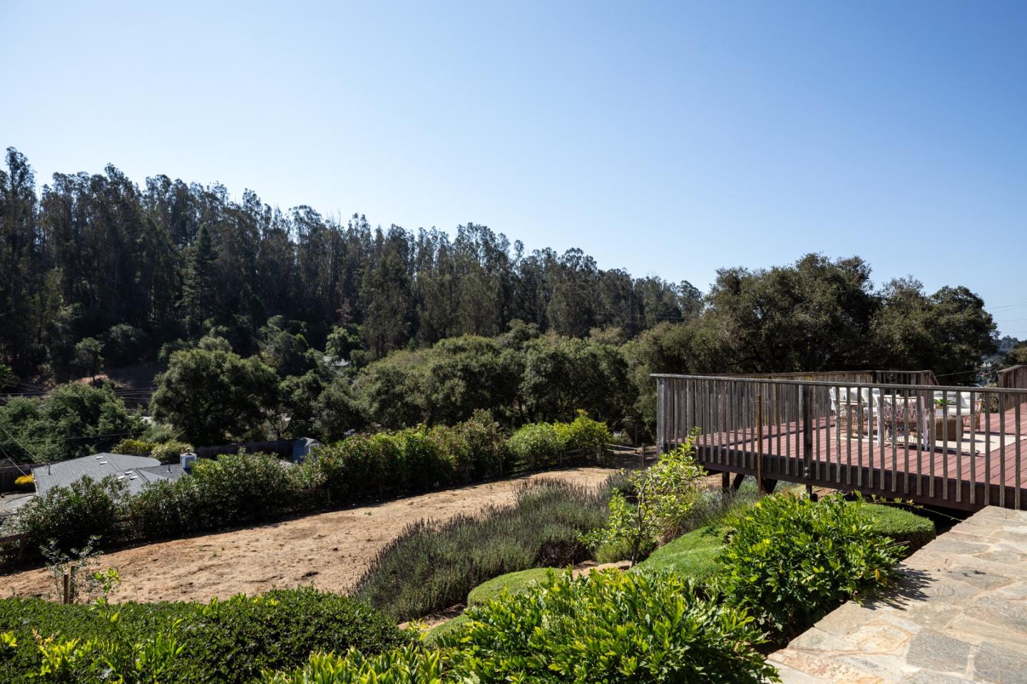 Detail Gallery Image 32 of 49 For 6932 Freedom Blvd, Aptos,  CA 95003 - 4 Beds | 3 Baths
