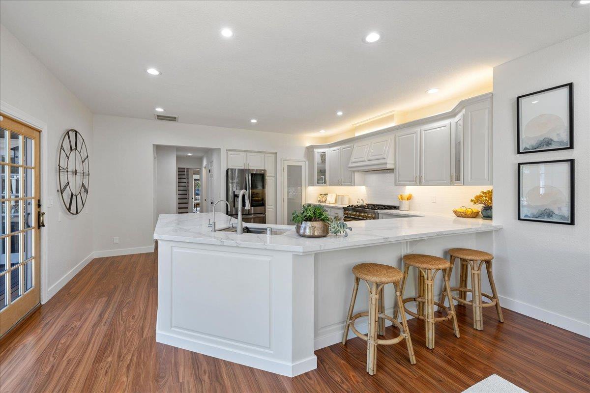 Detail Gallery Image 16 of 36 For 1860 Leigh Ave, San Jose,  CA 95125 - 4 Beds | 2/1 Baths