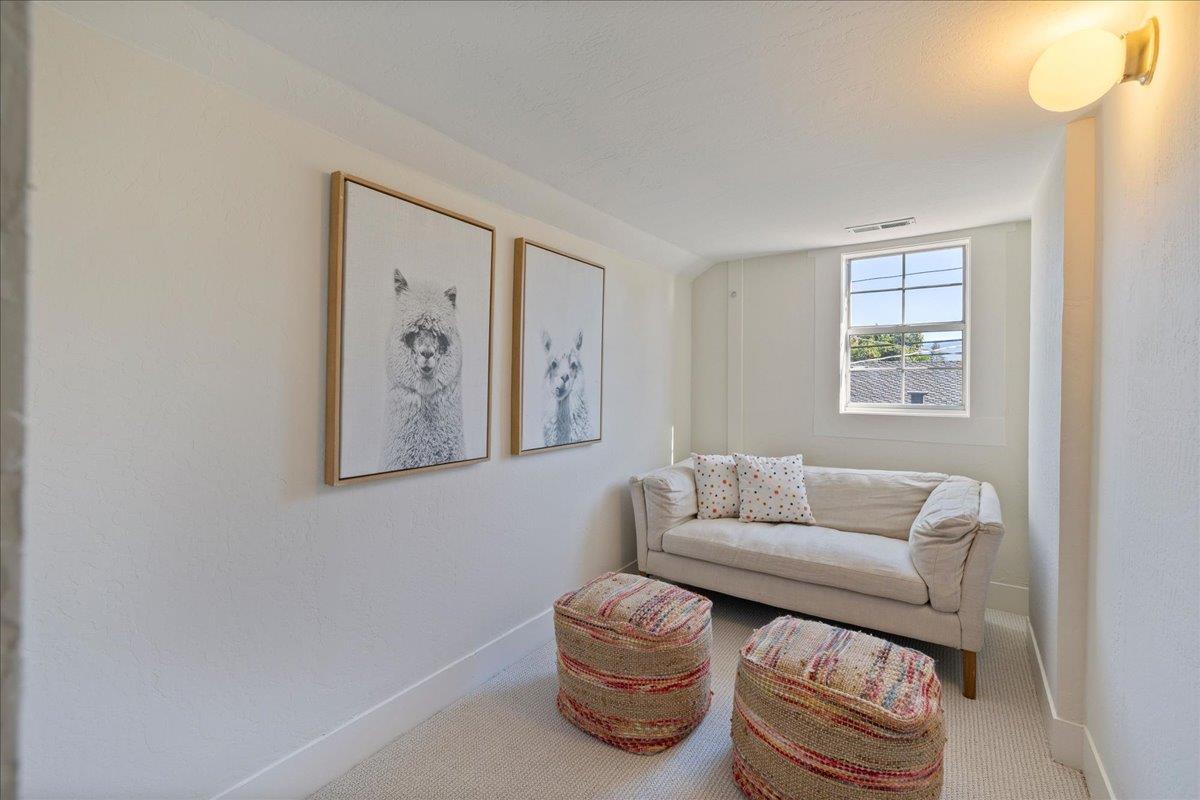 Detail Gallery Image 27 of 36 For 1860 Leigh Ave, San Jose,  CA 95125 - 4 Beds | 2/1 Baths