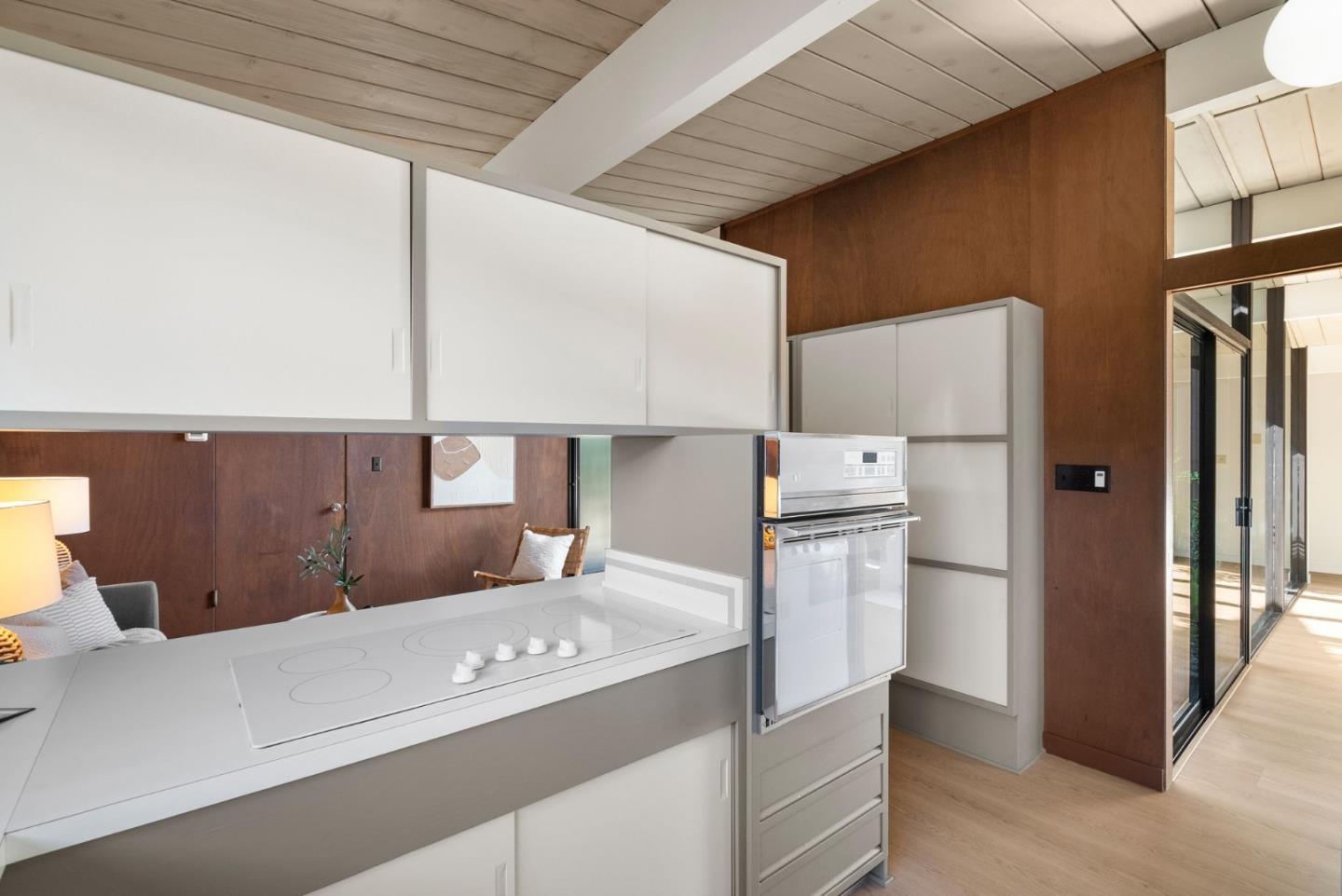 Detail Gallery Image 16 of 39 For 1464 Kingfisher Way, Sunnyvale,  CA 94087 - 4 Beds | 2 Baths