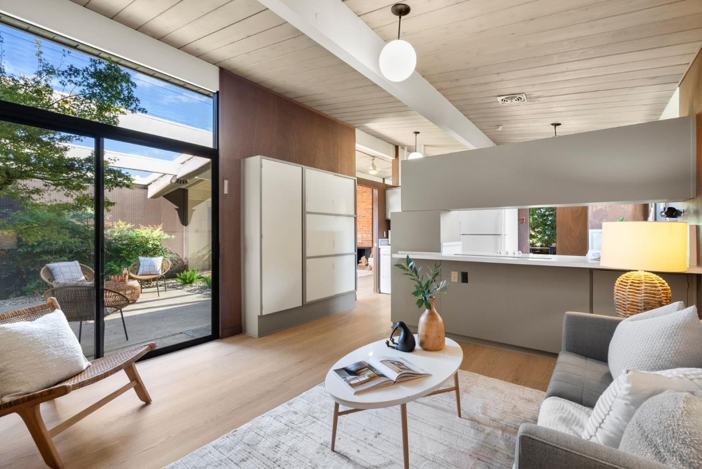 Detail Gallery Image 18 of 39 For 1464 Kingfisher Way, Sunnyvale,  CA 94087 - 4 Beds | 2 Baths