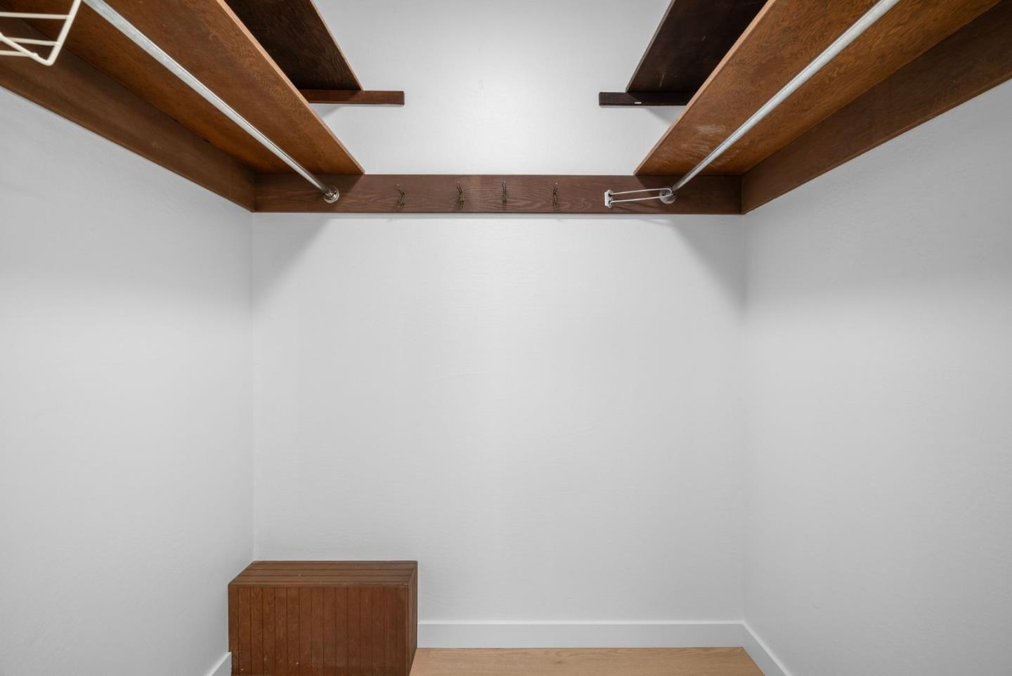 Detail Gallery Image 25 of 39 For 1464 Kingfisher Way, Sunnyvale,  CA 94087 - 4 Beds | 2 Baths