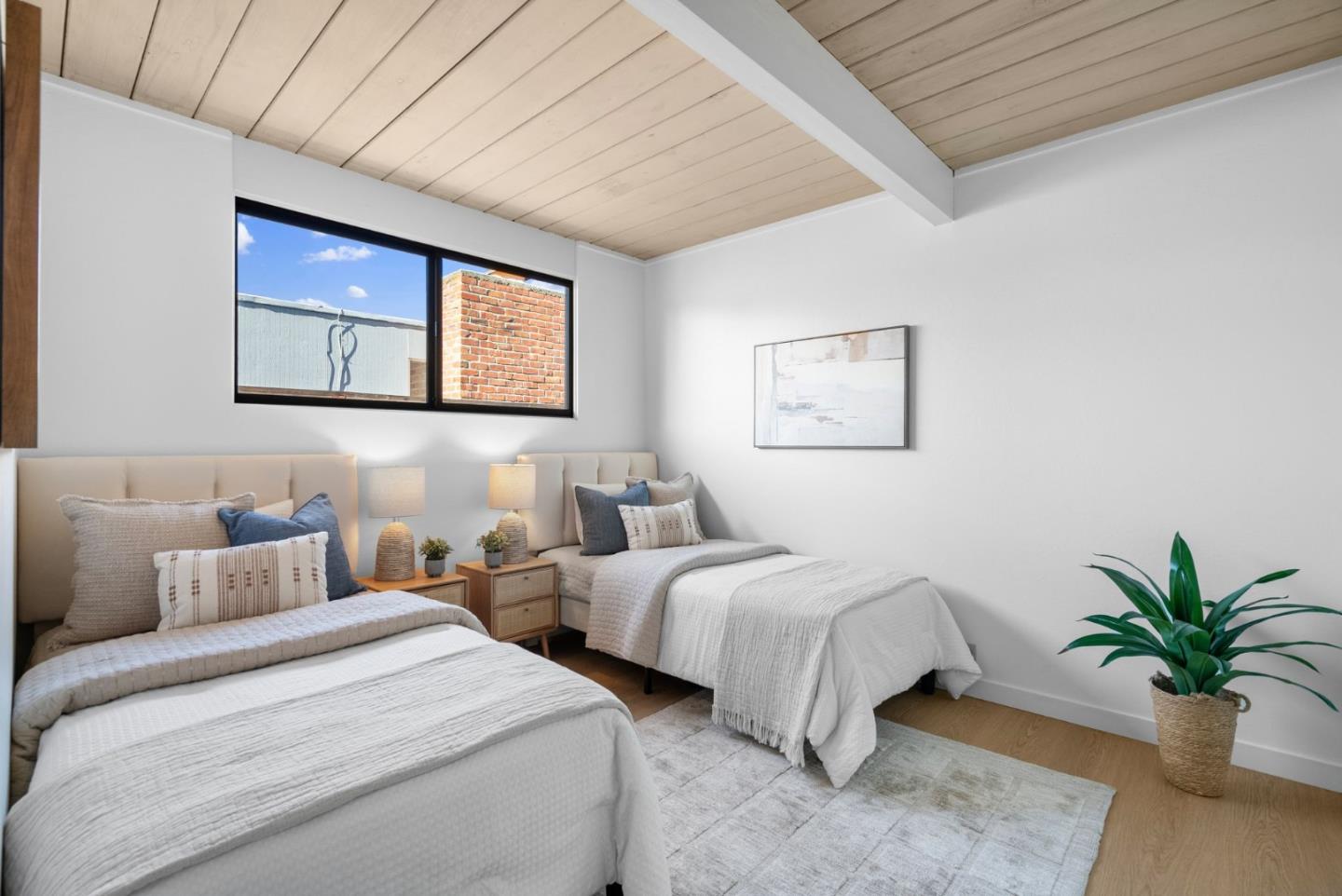 Detail Gallery Image 28 of 39 For 1464 Kingfisher Way, Sunnyvale,  CA 94087 - 4 Beds | 2 Baths