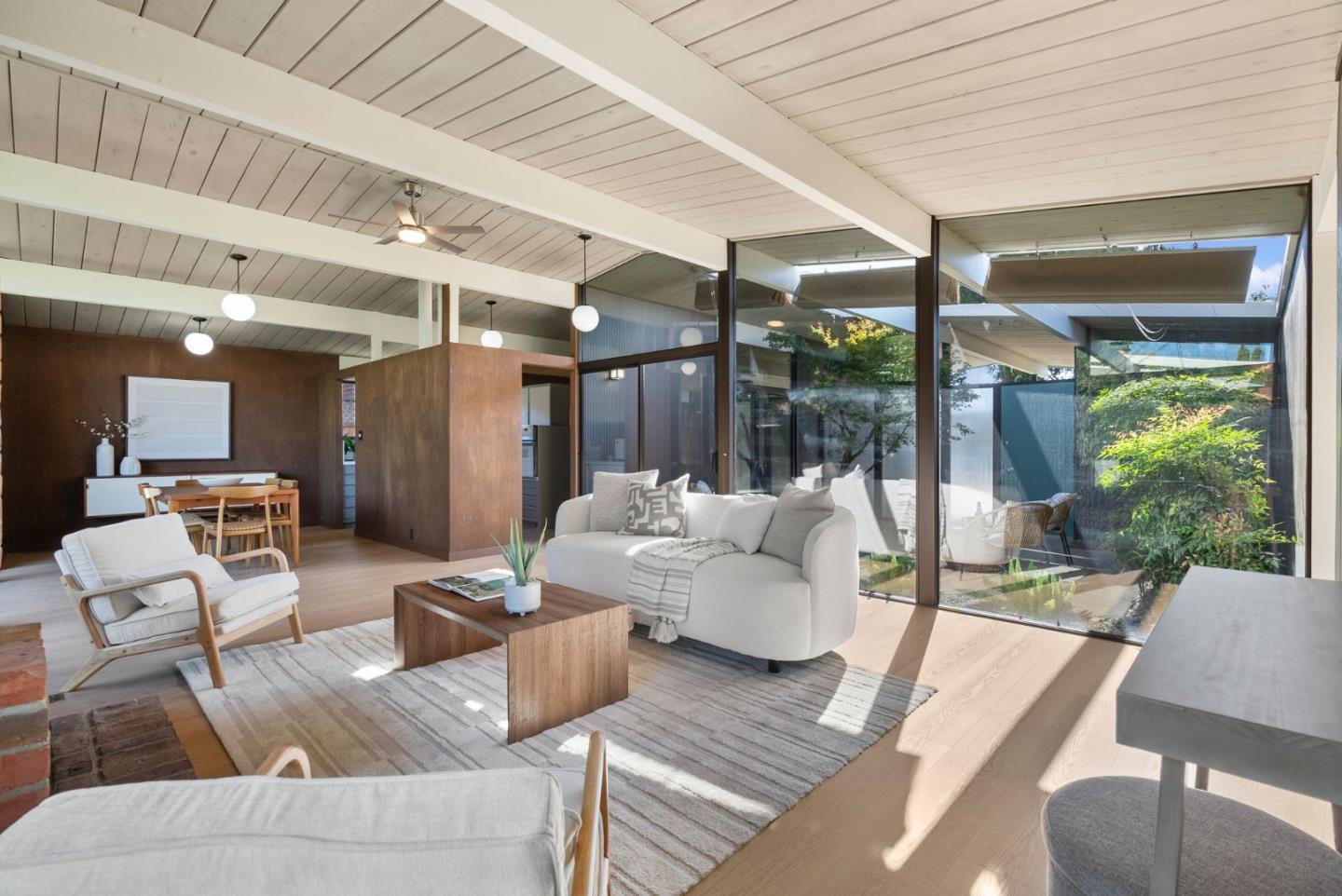 Detail Gallery Image 6 of 39 For 1464 Kingfisher Way, Sunnyvale,  CA 94087 - 4 Beds | 2 Baths