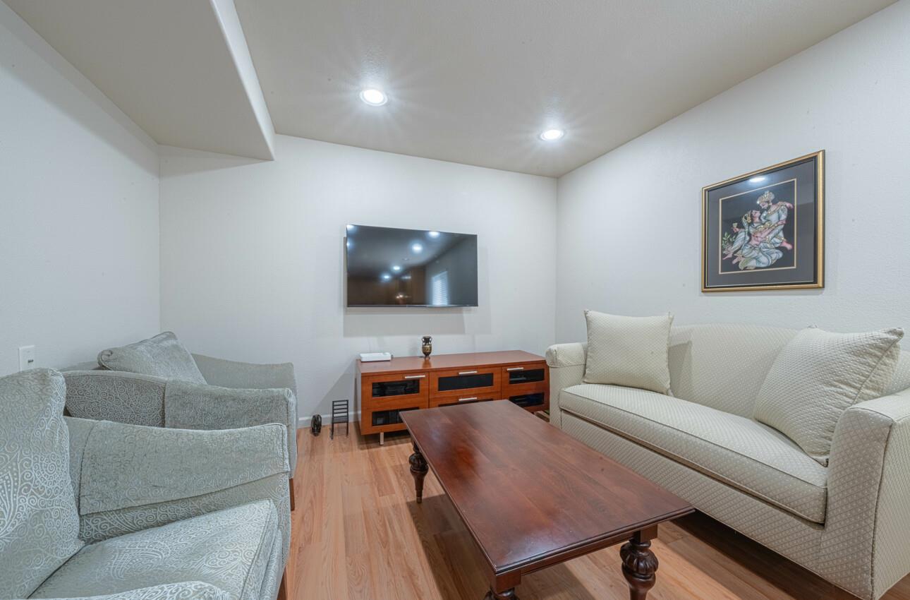 Detail Gallery Image 11 of 35 For 6 S Wood St, Salinas,  CA 93905 - – Beds | – Baths