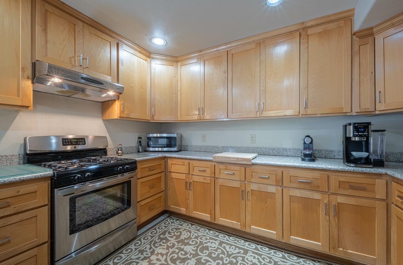 Detail Gallery Image 7 of 35 For 6 S Wood St, Salinas,  CA 93905 - – Beds | – Baths