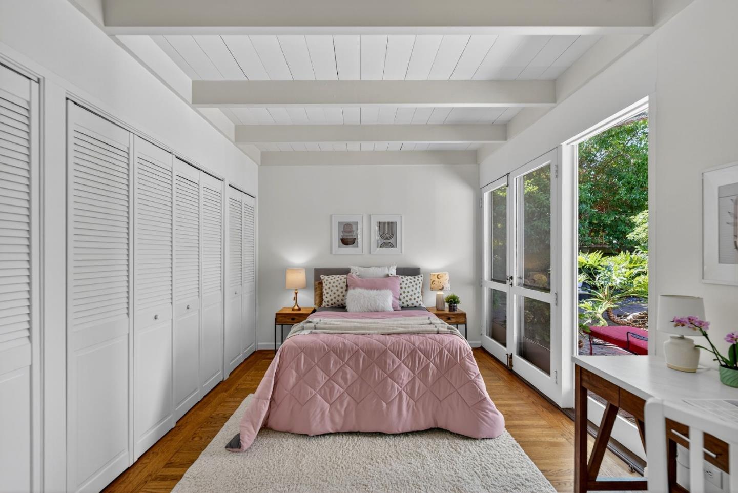 Detail Gallery Image 17 of 43 For 832 Holly Rd, Belmont,  CA 94002 - 3 Beds | 2 Baths