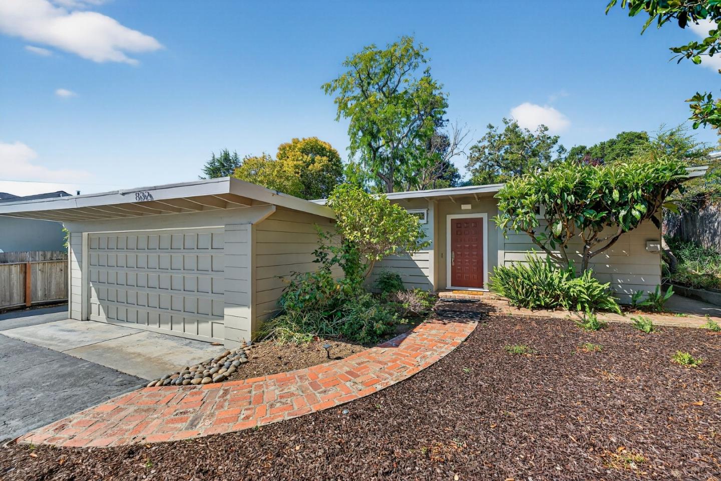Detail Gallery Image 2 of 43 For 832 Holly Rd, Belmont,  CA 94002 - 3 Beds | 2 Baths