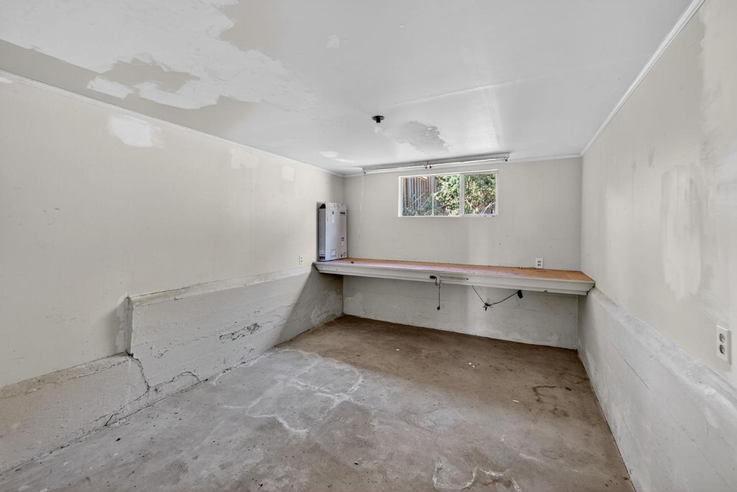 Detail Gallery Image 32 of 43 For 832 Holly Rd, Belmont,  CA 94002 - 3 Beds | 2 Baths