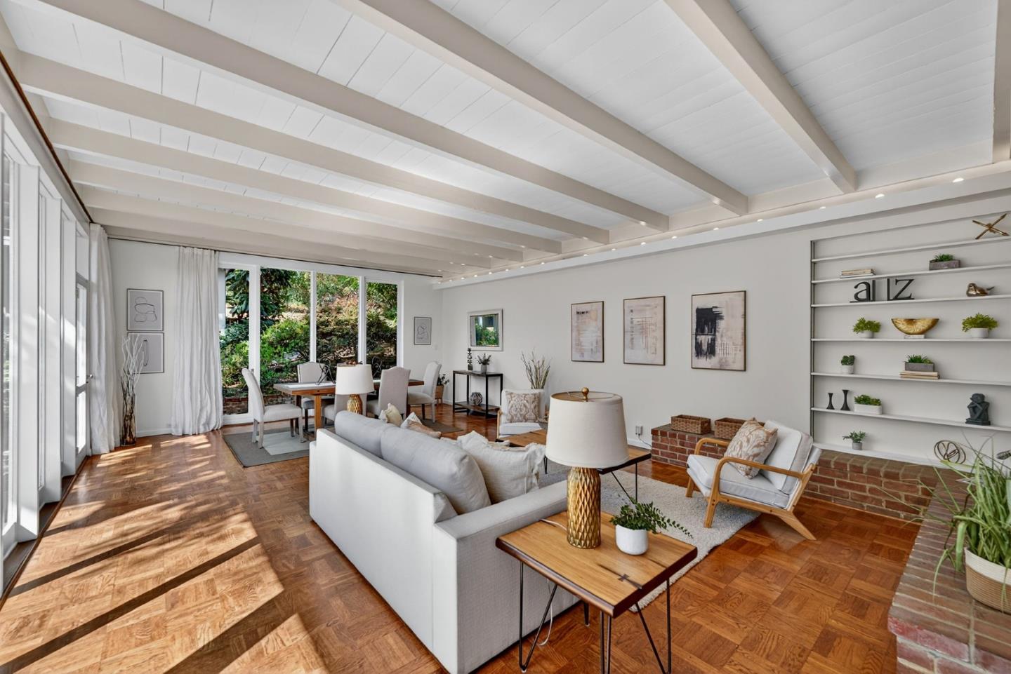 Detail Gallery Image 8 of 43 For 832 Holly Rd, Belmont,  CA 94002 - 3 Beds | 2 Baths