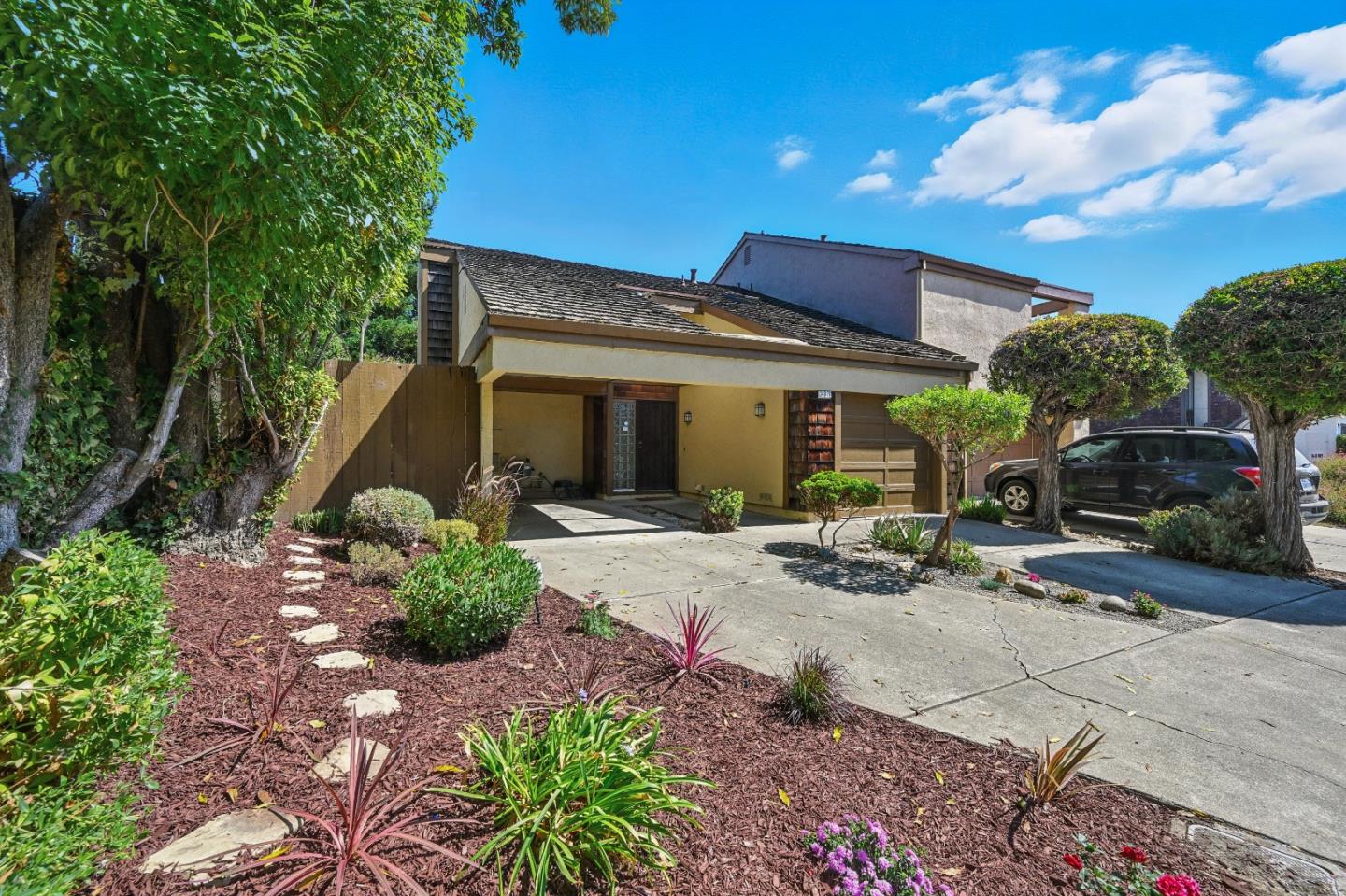 Detail Gallery Image 2 of 48 For 34878 Oyster Bay Ter, Fremont,  CA 94555 - 2 Beds | 2 Baths