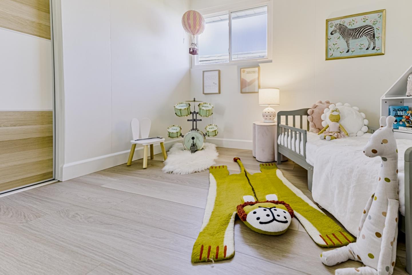 Detail Gallery Image 20 of 30 For 1663 Wolfe Dr, San Mateo,  CA 94402 - 4 Beds | 2 Baths