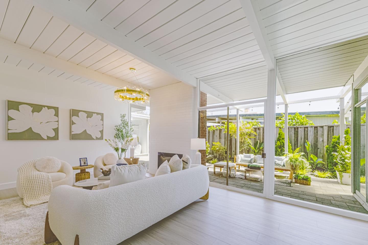Detail Gallery Image 4 of 30 For 1663 Wolfe Dr, San Mateo,  CA 94402 - 4 Beds | 2 Baths