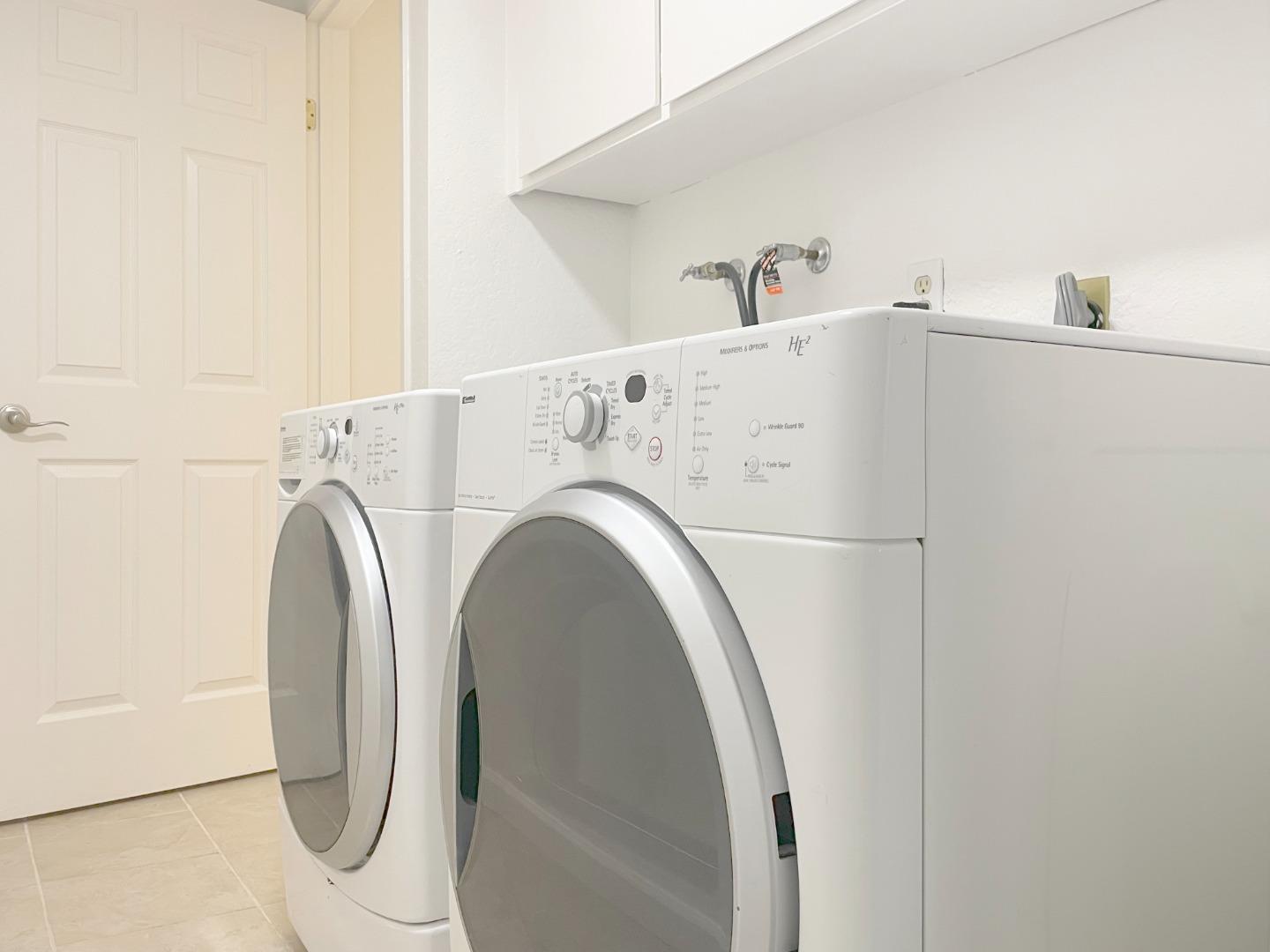 Detail Gallery Image 14 of 19 For 1369 Yukon Ter, Sunnyvale,  CA 94087 - 3 Beds | 2/1 Baths
