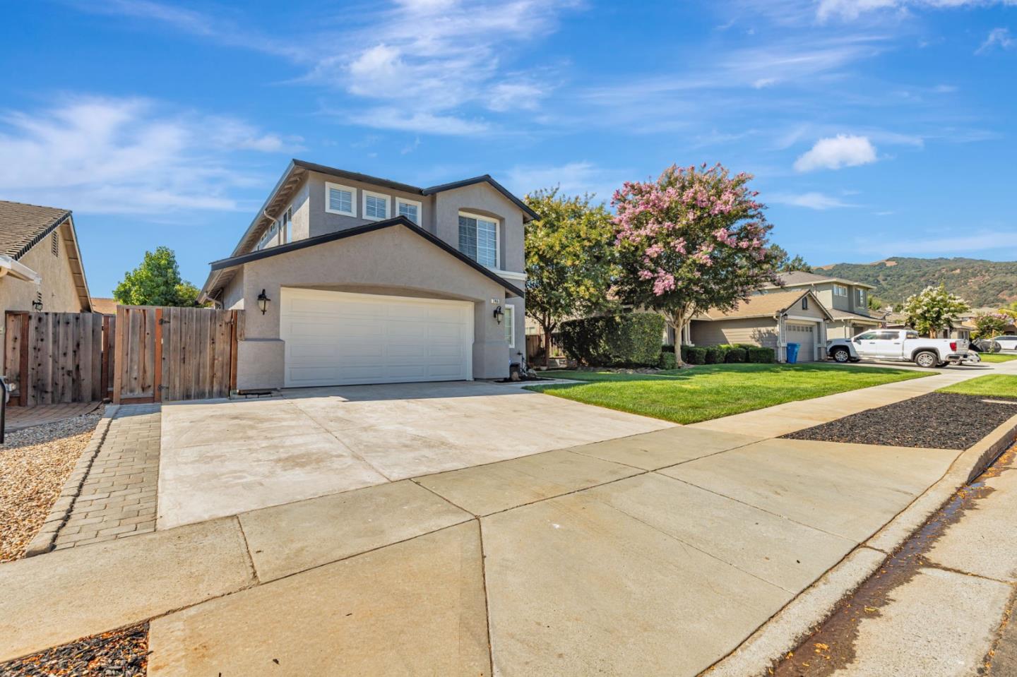 Detail Gallery Image 3 of 43 For 746 Alder St, Gilroy,  CA 95020 - 4 Beds | 2/1 Baths