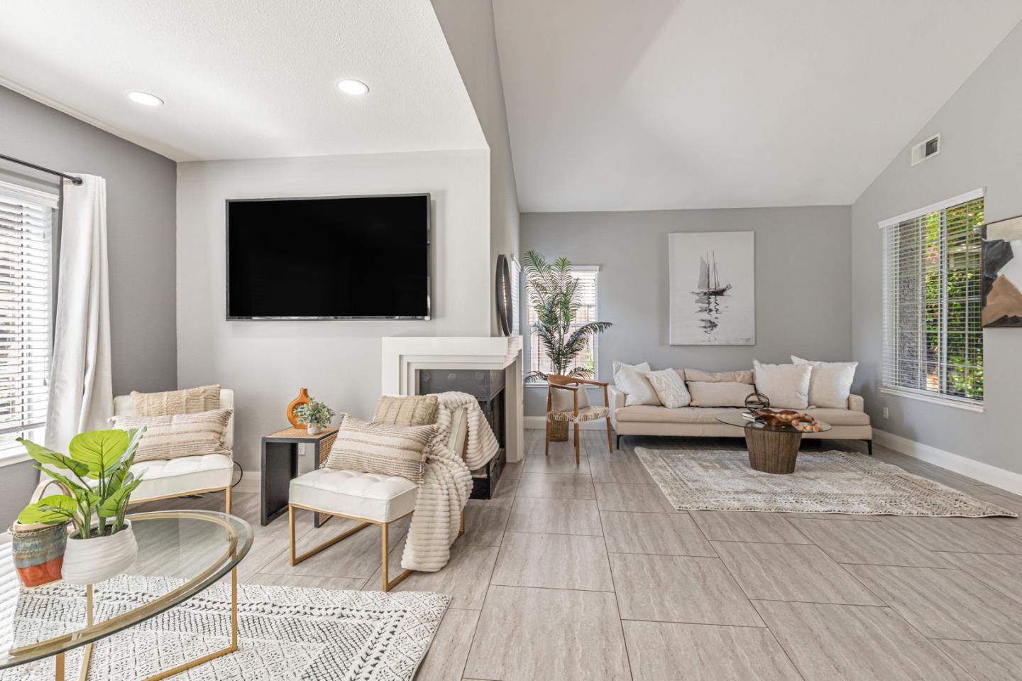 Detail Gallery Image 9 of 43 For 746 Alder St, Gilroy,  CA 95020 - 4 Beds | 2/1 Baths